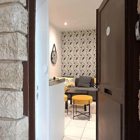 Cosy Updated Studio For 2 In The Center Of Appartamento